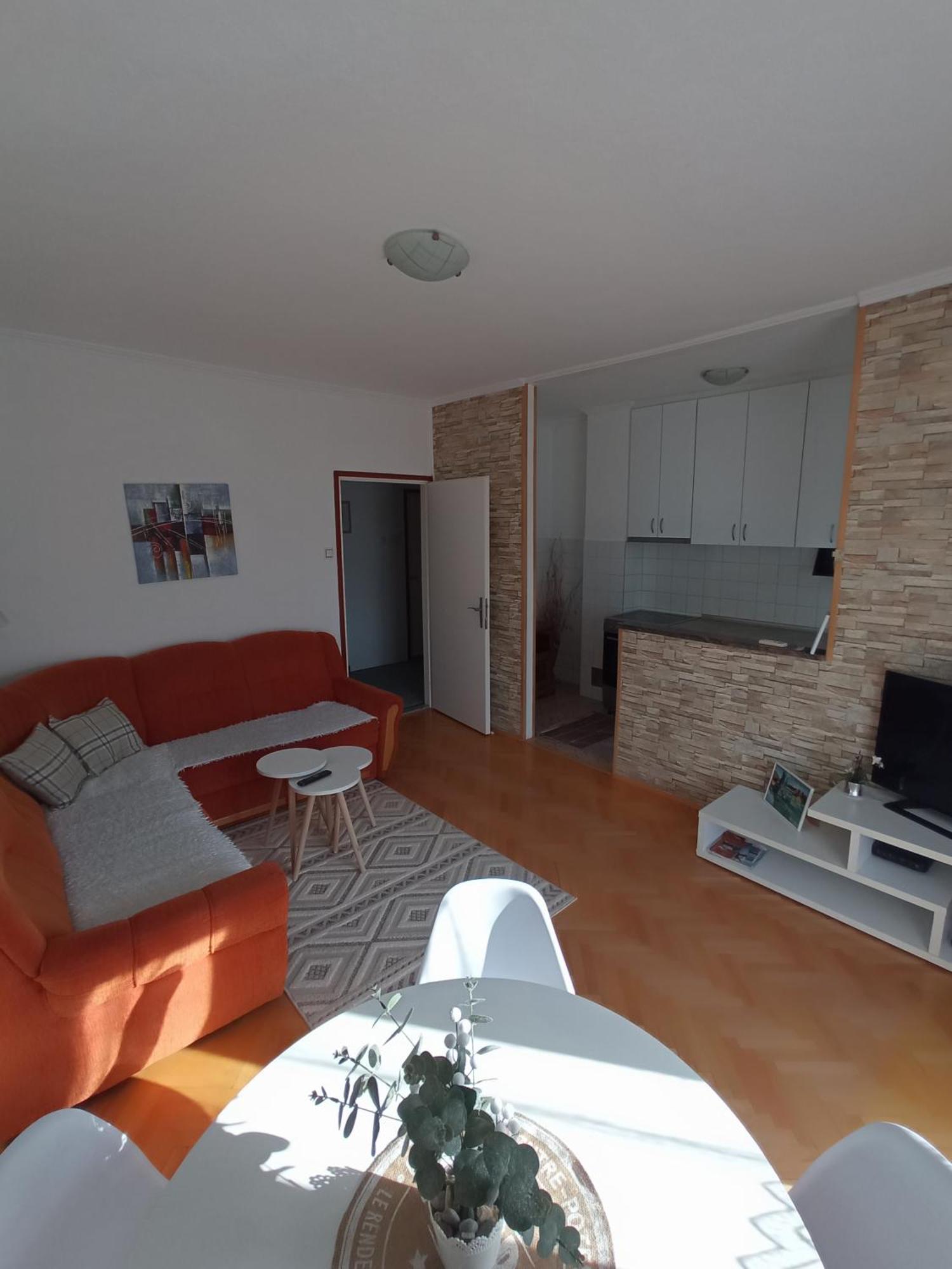טרביניה Apartman Maja מראה חיצוני תמונה