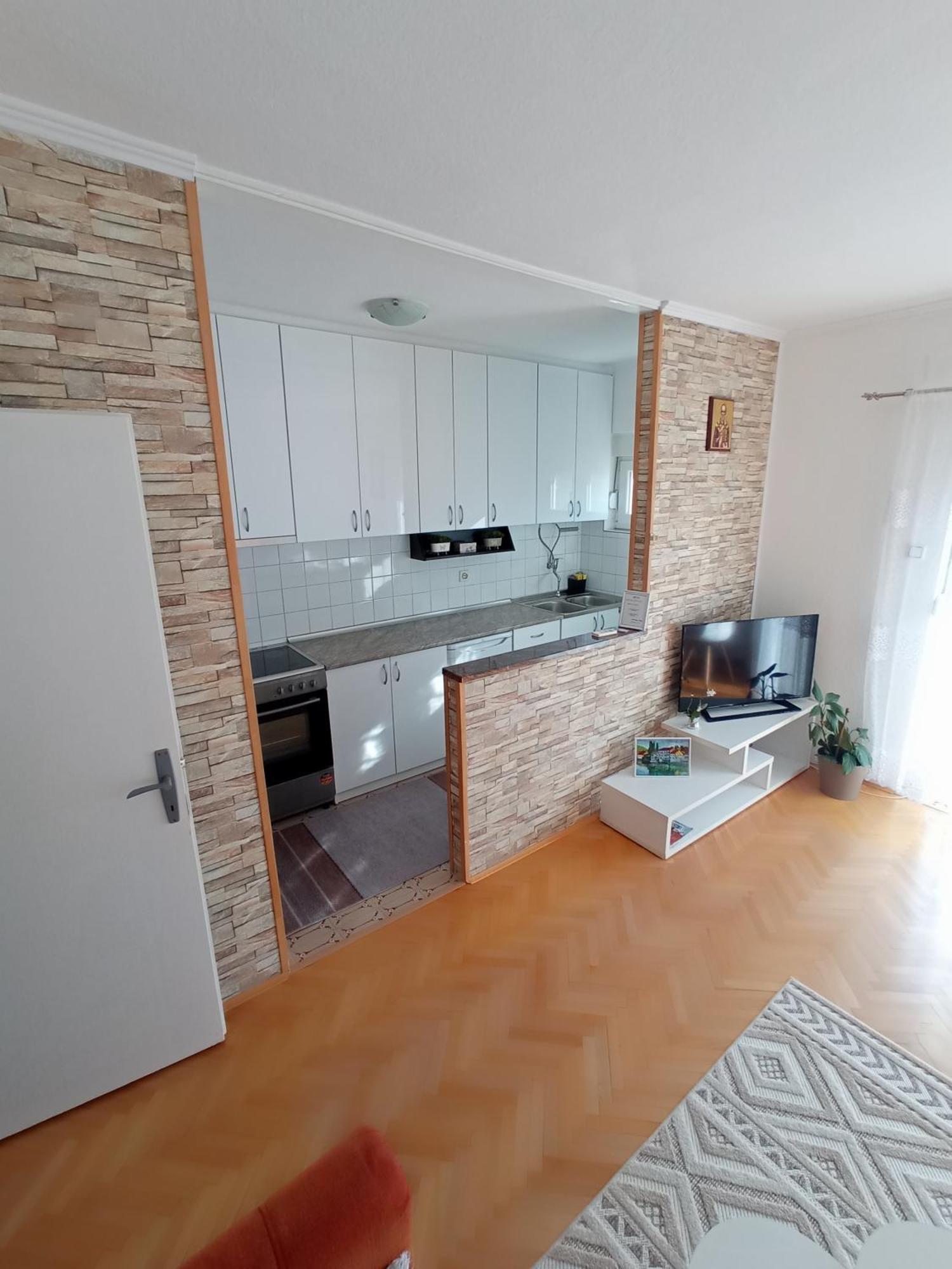 טרביניה Apartman Maja מראה חיצוני תמונה
